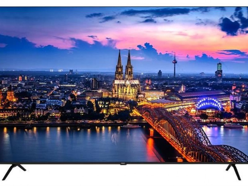 Google Tivi QLED Aqua 4K 70 inch AQT70K800UX